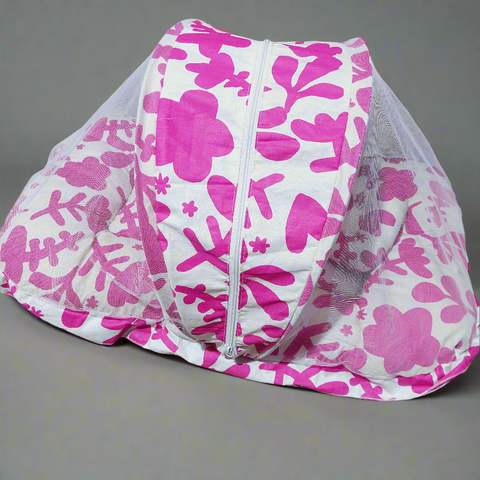 Mosquito Net pink leaf hearts