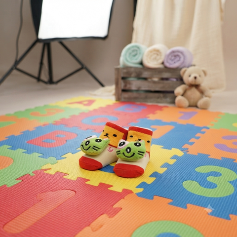 Born Baby Booties Green Cat