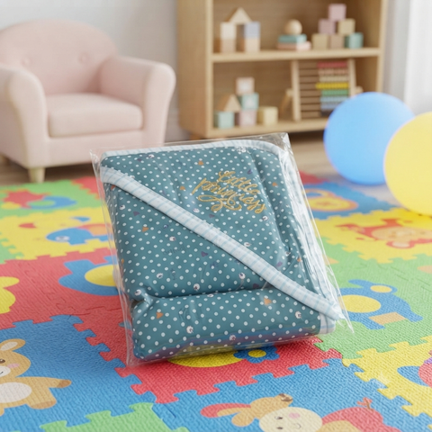 Hooded Warm Wrapping Sheet polka Hearts