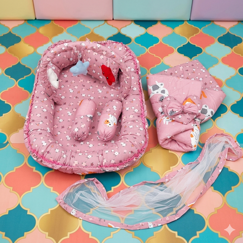 6 Pieces Rattle snuggle pink flower