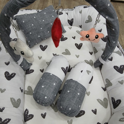 6 Pieces Rattle snuggle grey hearts