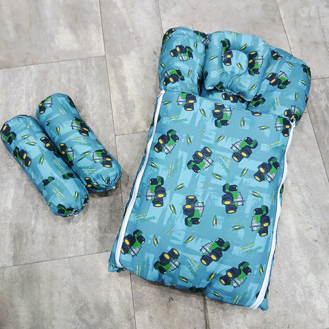Carry Nest With Pillows Green tractor