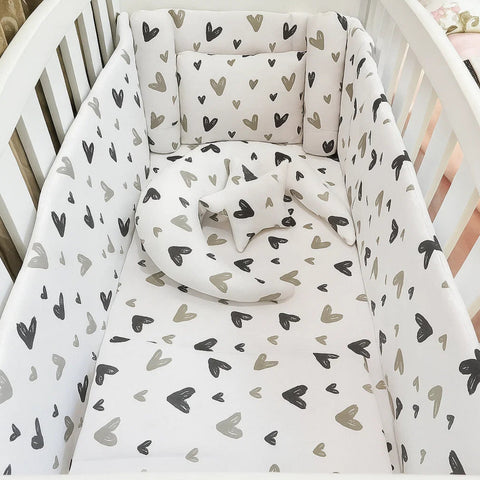 8 Pieces Cot Set white hearts
