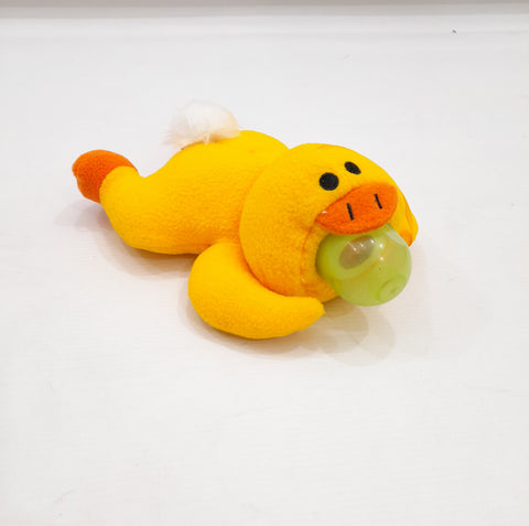 Attractive Duck shaped feeder cover for babies yellow duck