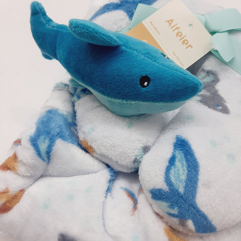 Emporio Blanket With Neck Pillow fish
